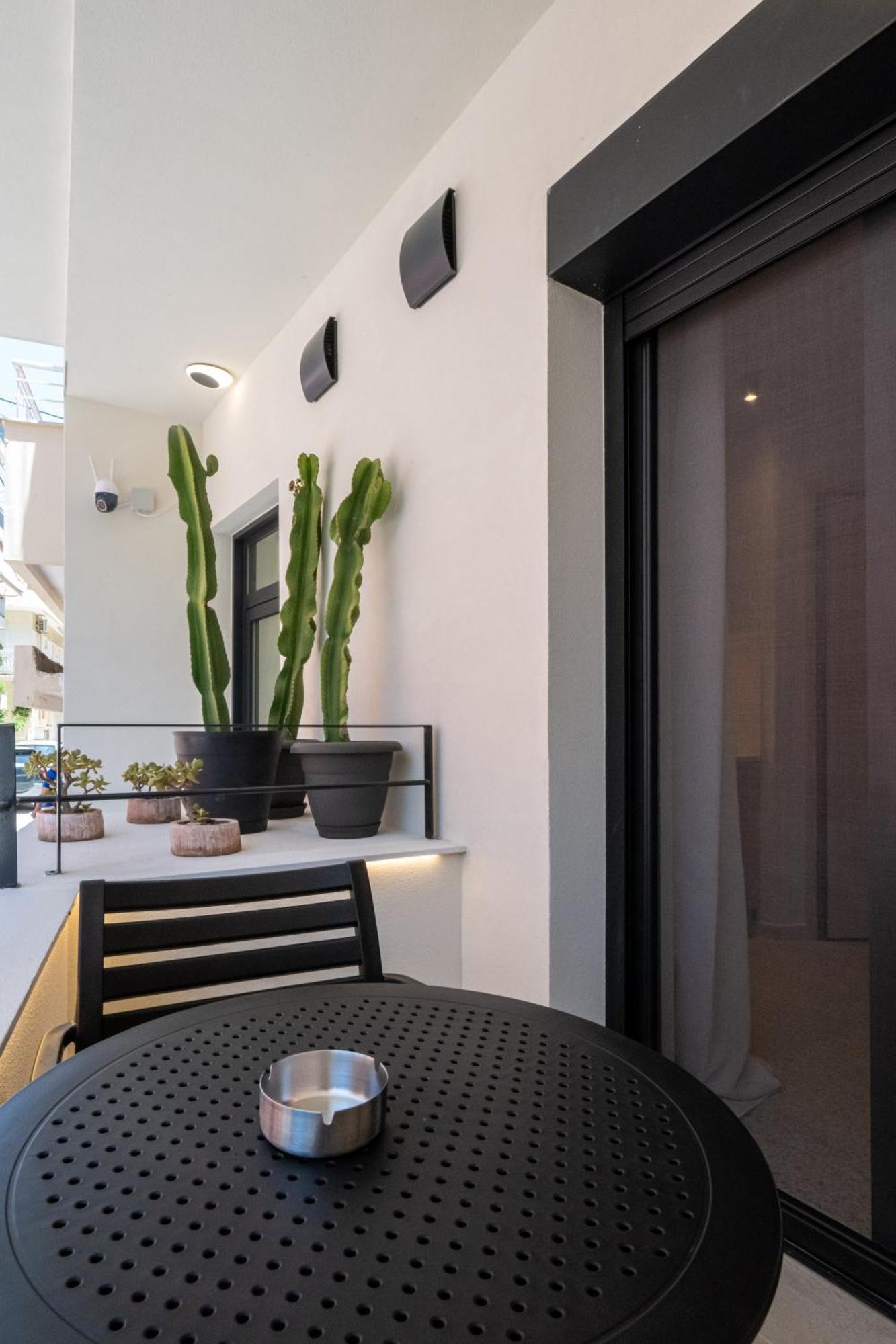 Asklipiou Cube - Kalamata Mediterranean Suites Kültér fotó