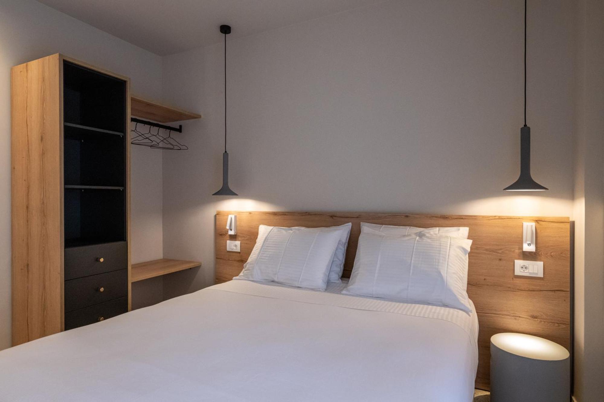 Asklipiou Cube - Kalamata Mediterranean Suites Kültér fotó