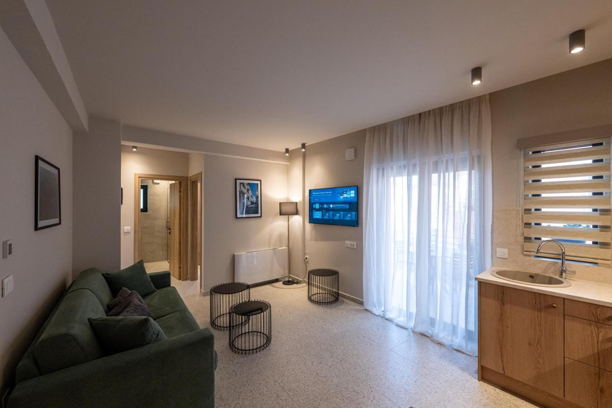 Asklipiou Cube - Kalamata Mediterranean Suites Kültér fotó